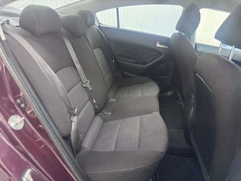 Used 2018 Kia Forte LX image 11