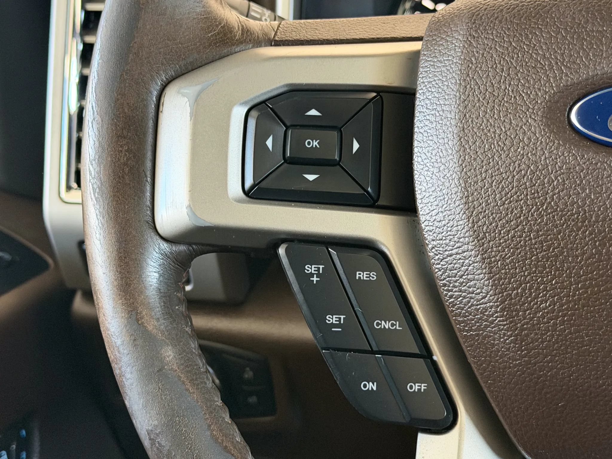 Used 2016 Ford F150 King Ranch w/ Equipment Group 601A Luxury AWD/4WD image 42