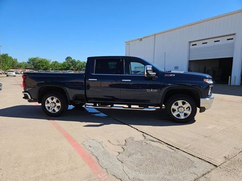 Used 2020 Chevrolet Silverado 2500 LTZ w/ LTZ Texas Edition AWD/4WD image 4