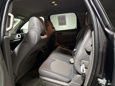 Used 2015 Chevrolet Traverse LS FWD image 22