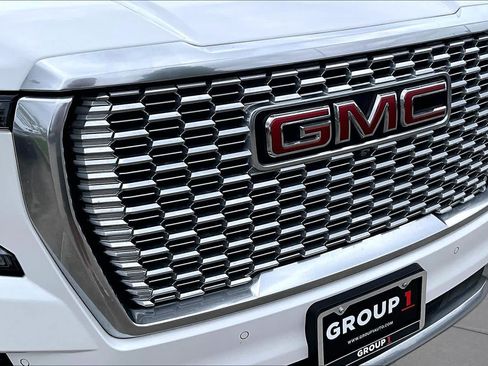 Used 2022 GMC Yukon XL Denali w/ Advanced Technology Package RWD image 29