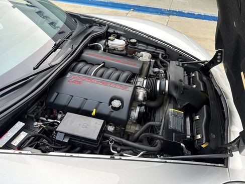 Used 2005 Chevrolet Corvette Convertible w/ Preferred Equipment Group RWD image 25