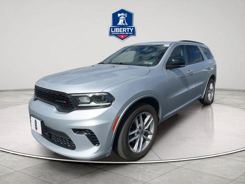 Certified 2024 Dodge Durango GT AWD/4WD image 2