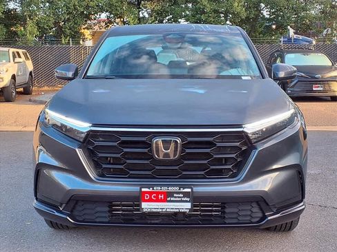 Used 2023 Honda CR-V LX image 2