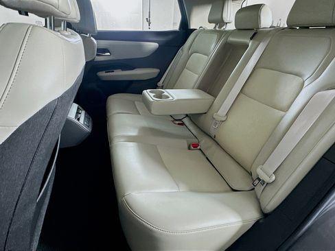 Used 2023 Nissan Ariya FWD image 28