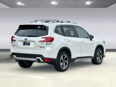 Used 2022 Subaru Forester Touring AWD/4WD image 8