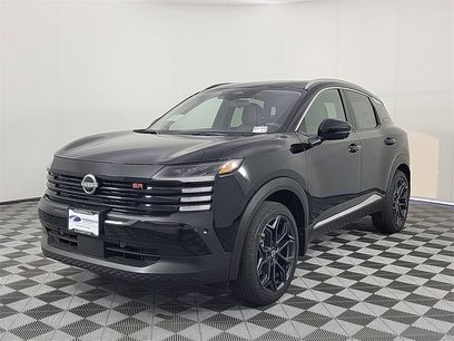 New 2025 Nissan Kicks SR w/ SR Premium Package