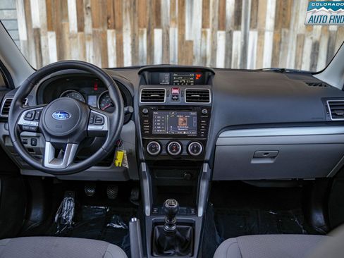 Used 2018 Subaru Forester 2.5i Premium AWD/4WD image 18