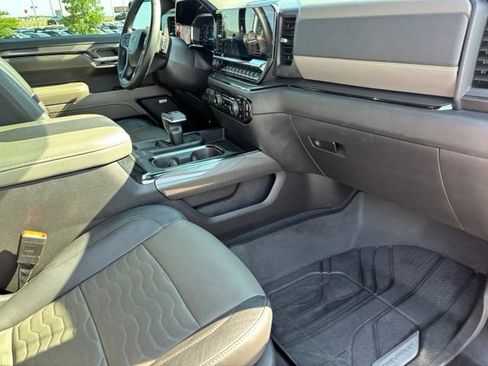 Certified 2023 Chevrolet Silverado 1500 ZR2 w/ Technology Package AWD/4WD image 24