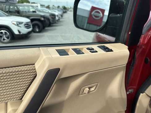 Used 2014 Nissan Titan SV w/ SV Value Truck Package AWD/4WD image 13
