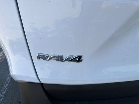 Used 2023 Toyota RAV4 LE FWD image 6