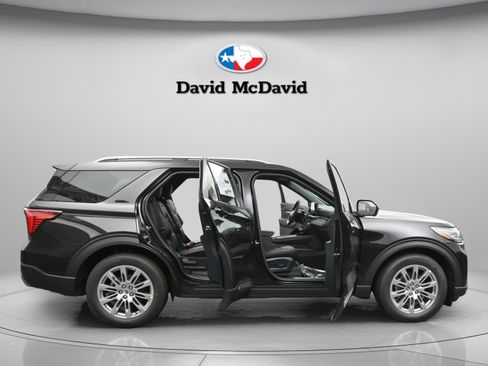 New 2026 Ford Explorer Platinum image 21
