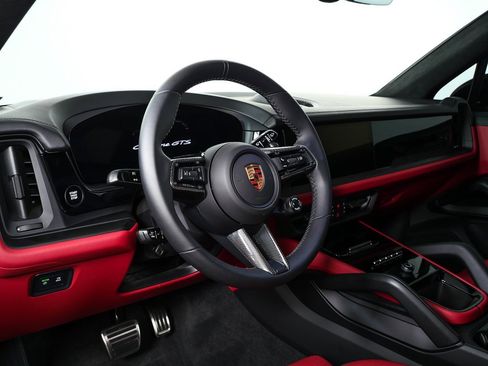 Certified 2025 Porsche Cayenne GTS image 4