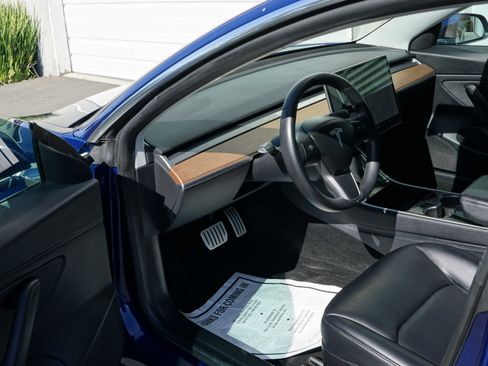 Used 2020 Tesla Model 3 Performance AWD/4WD image 37