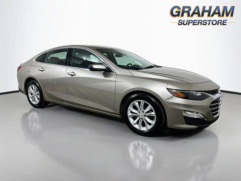 Used 2025 Chevrolet Malibu LT FWD image 1