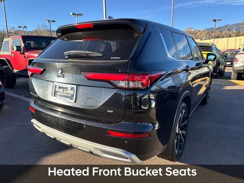 Used 2022 Mitsubishi Outlander SE image 12