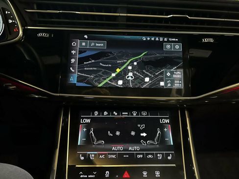 Used 2025 Audi Q7 3.0T Prestige w/ Prestige Package AWD/4WD image 19