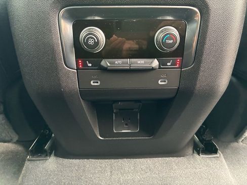 Used 2022 Chevrolet Tahoe RST image 33