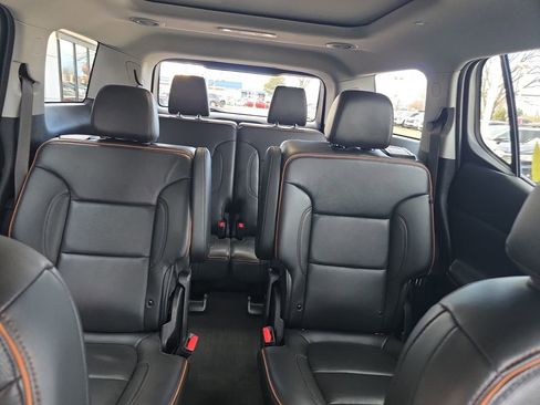 Used 2023 GMC Acadia AT4 w/ Technology Package image 21