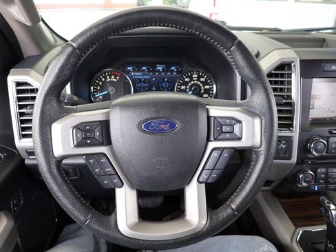 Used 2015 Ford F150 Lariat RWD image 26