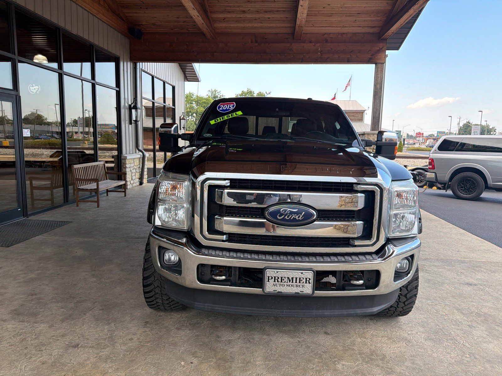Used 2015 Ford F250 Lariat w/ Lariat Ultimate Package AWD/4WD image 16