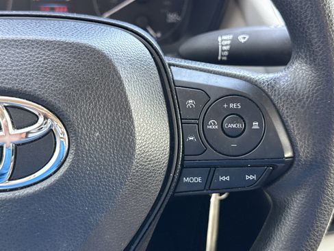 Used 2024 Toyota Corolla LE image 20