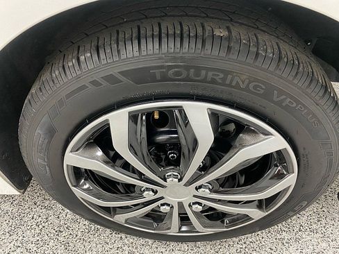 Used 2022 Toyota Corolla LE image 25