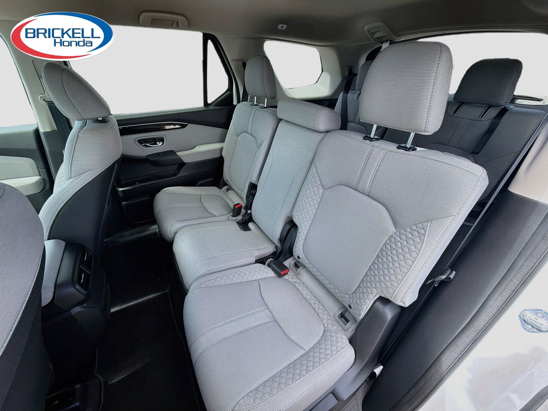 Used 2023 Honda Pilot LX image 23