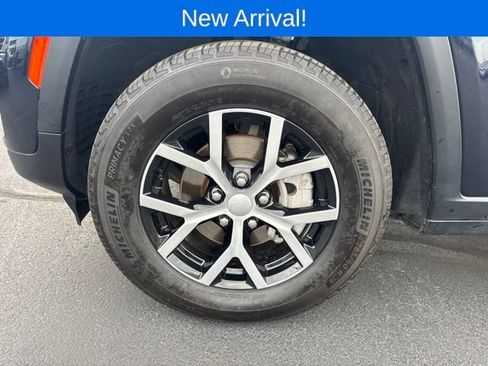 Used 2024 Jeep Grand Cherokee Limited AWD/4WD image 26