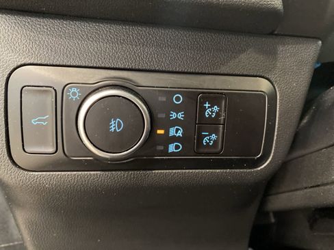 Used 2023 Ford Escape Platinum image 18