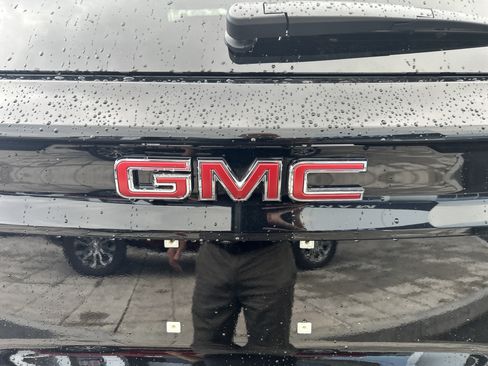 New 2026 GMC Acadia Elevation w/ Super Cruise Package FWD image 8