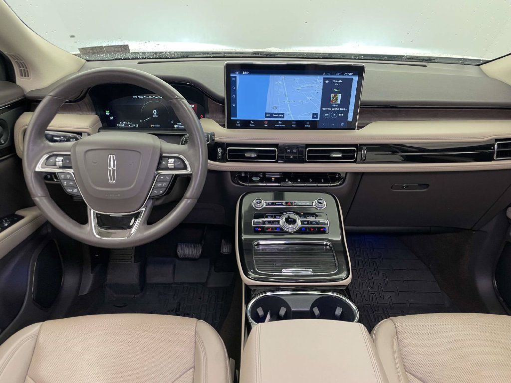 Used 2022 Lincoln Nautilus Reserve w/ Equipment Group 201A AWD/4WD image 26