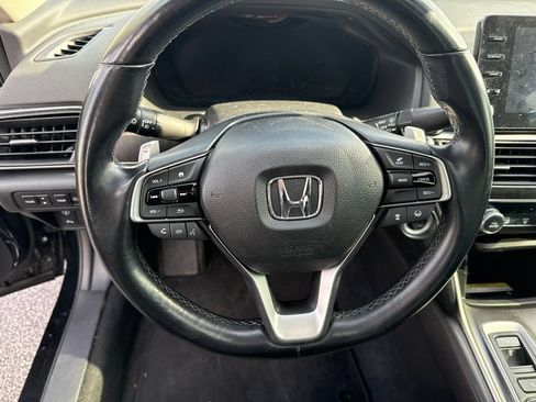 Used 2020 Honda Accord Touring image 12