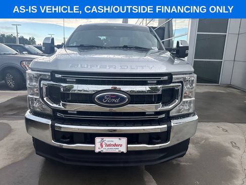 Used 2022 Ford F250 XLT AWD/4WD image 2