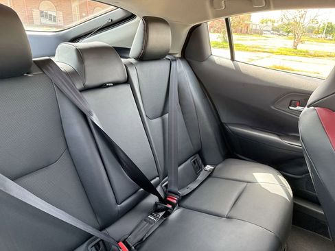 New 2025 Toyota Prius Plug-In Hybrid FWD image 33