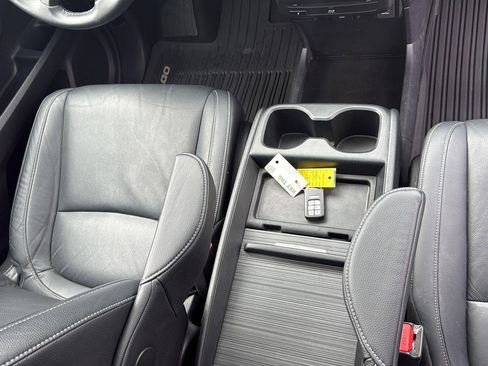 Certified 2024 Honda Odyssey Touring image 44