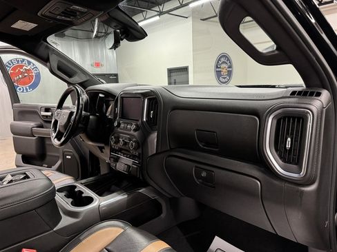 Used 2021 Chevrolet Silverado 2500 LTZ w/ Carhartt Edition image 39