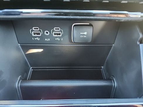 New 2025 Jeep Grand Cherokee L Limited w/ Trailer Tow Package image 36