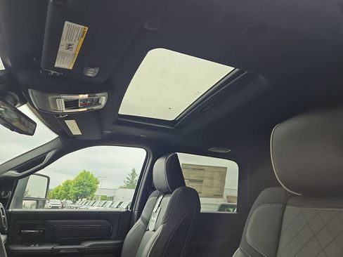 New 2026 RAM 2500 Limited AWD/4WD image 28