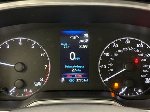 Used 2023 Toyota Corolla SE FWD image 9