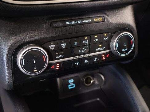Used 2022 Ford Escape SE w/ Convenience Package FWD image 7