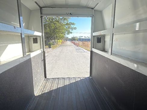 Used 2020 Ford Transit 350 image 9