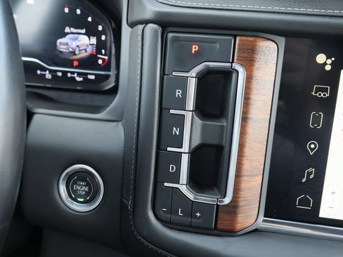 Certified 2023 GMC Yukon Denali Ultimate AWD/4WD image 19