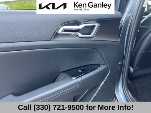 Used 2024 Kia Sportage EX FWD image 49