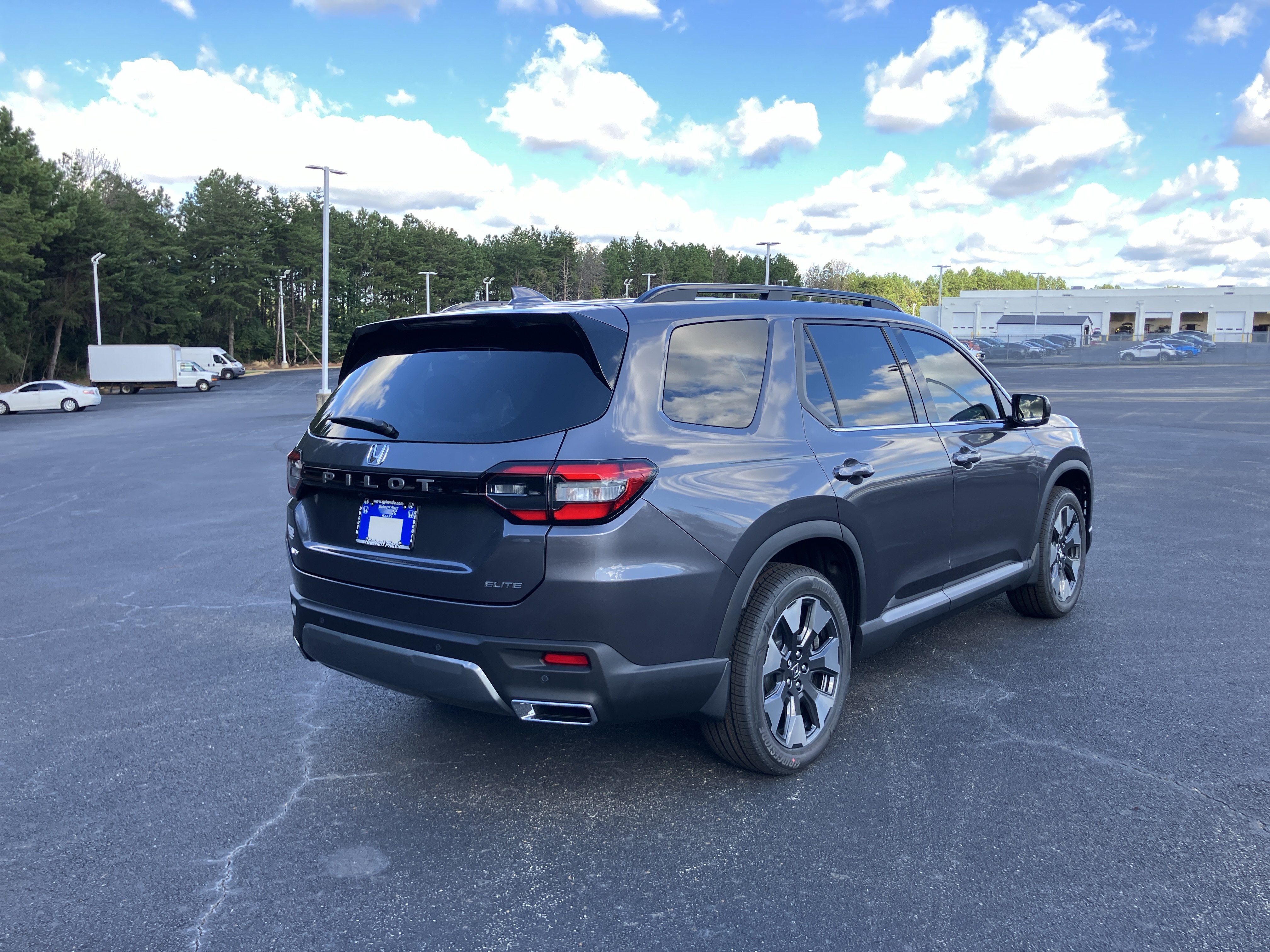 New 2026 Honda Pilot Elite image 9