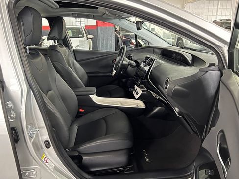 Certified 2016 Toyota Prius Four w/ Advanced Technology Package FWD image 20