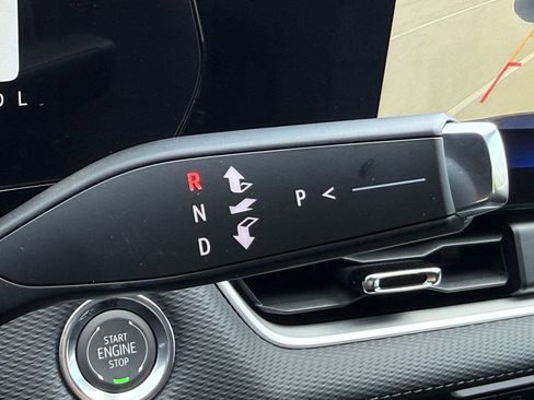 New 2026 Chevrolet Equinox LT image 19