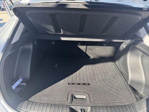 Used 2025 Hyundai Kona SEL image 31