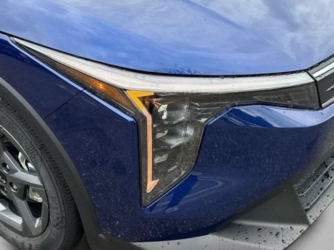 New 2026 Kia K4 FWD image 27