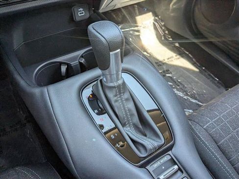 Used 2024 Honda HR-V LX image 12